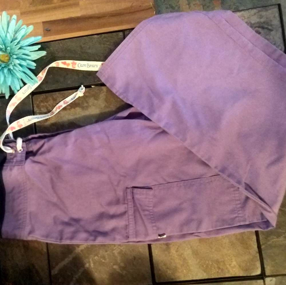 Scrub pants